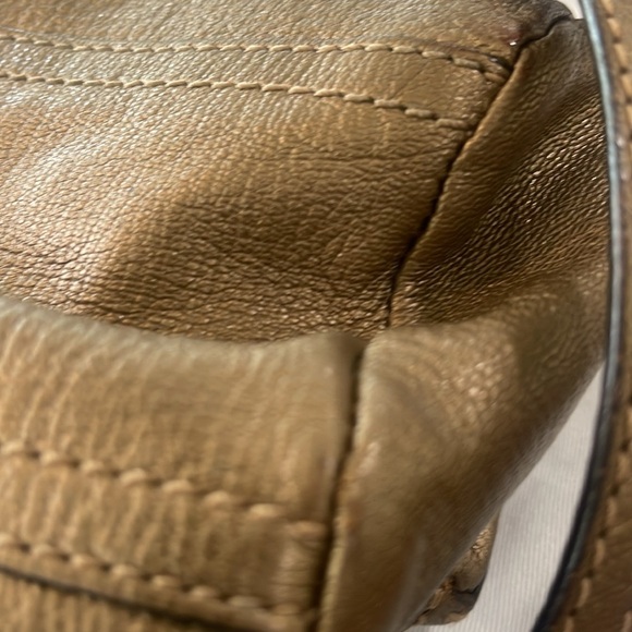 Givenchy Pandora Mini crossbody bag golden brown - Picture 6 of 17